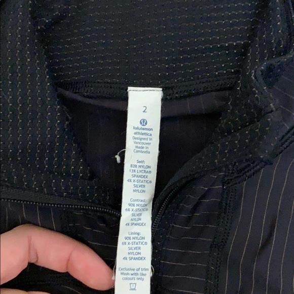 Lululemon Half Zip - Picture 4 of 4